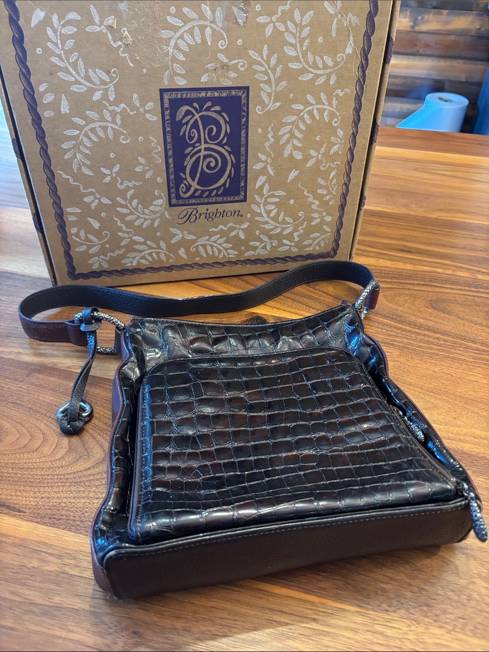 Brighton Brown London Crocodile Patent Leather Shoulder Handbag Purse